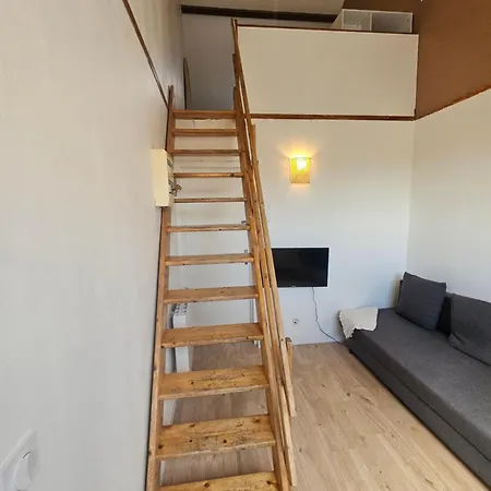 Apartment Brun Noisetier
