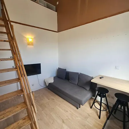 Brun Noisetier Apartment *
